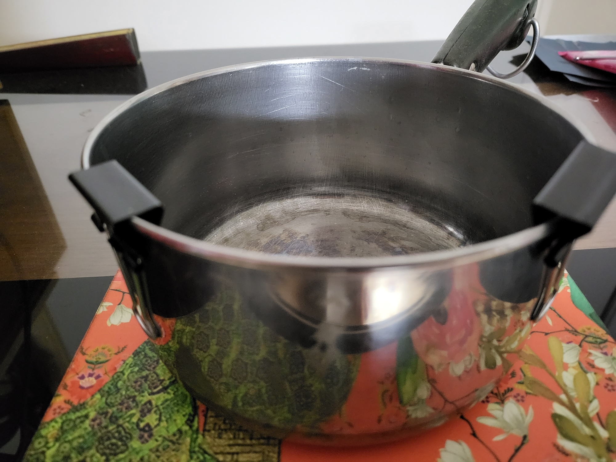 rattlePot-smolSize.jpg